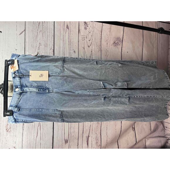Denim - NWT Sincerely Jules High Waisted Straight Leg Light Wash‎ Jeans Size 5
